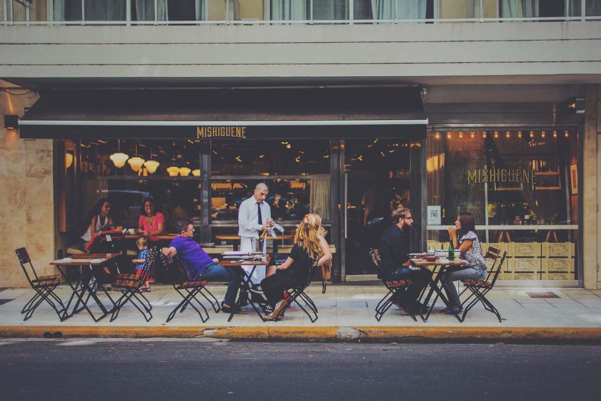 How to Draw Customers to Your Restaurant